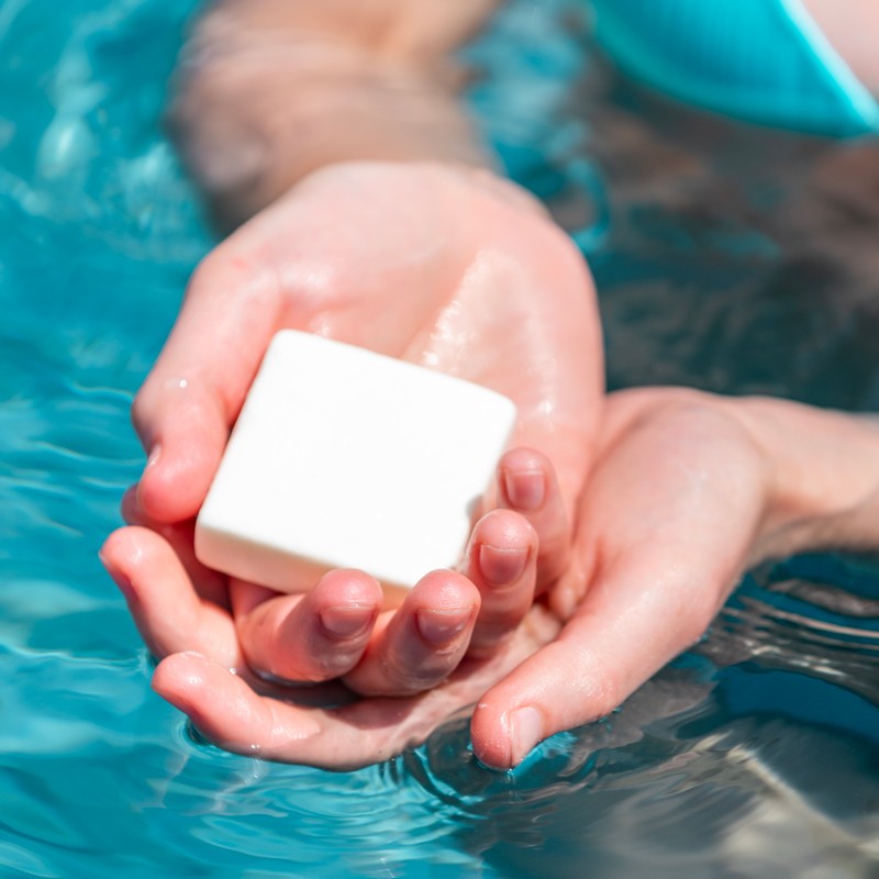 GEL DUCHA/CHAMPÚ SOLIDO AFTERSUN 50 gr - Imagen 2